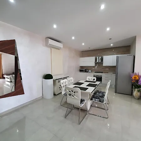 Style Apartment Sliema